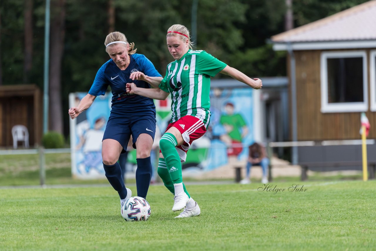 Bild 293 - F SV Boostedt - SV Fortuna St. Juergen : Ergebnis: 2:1